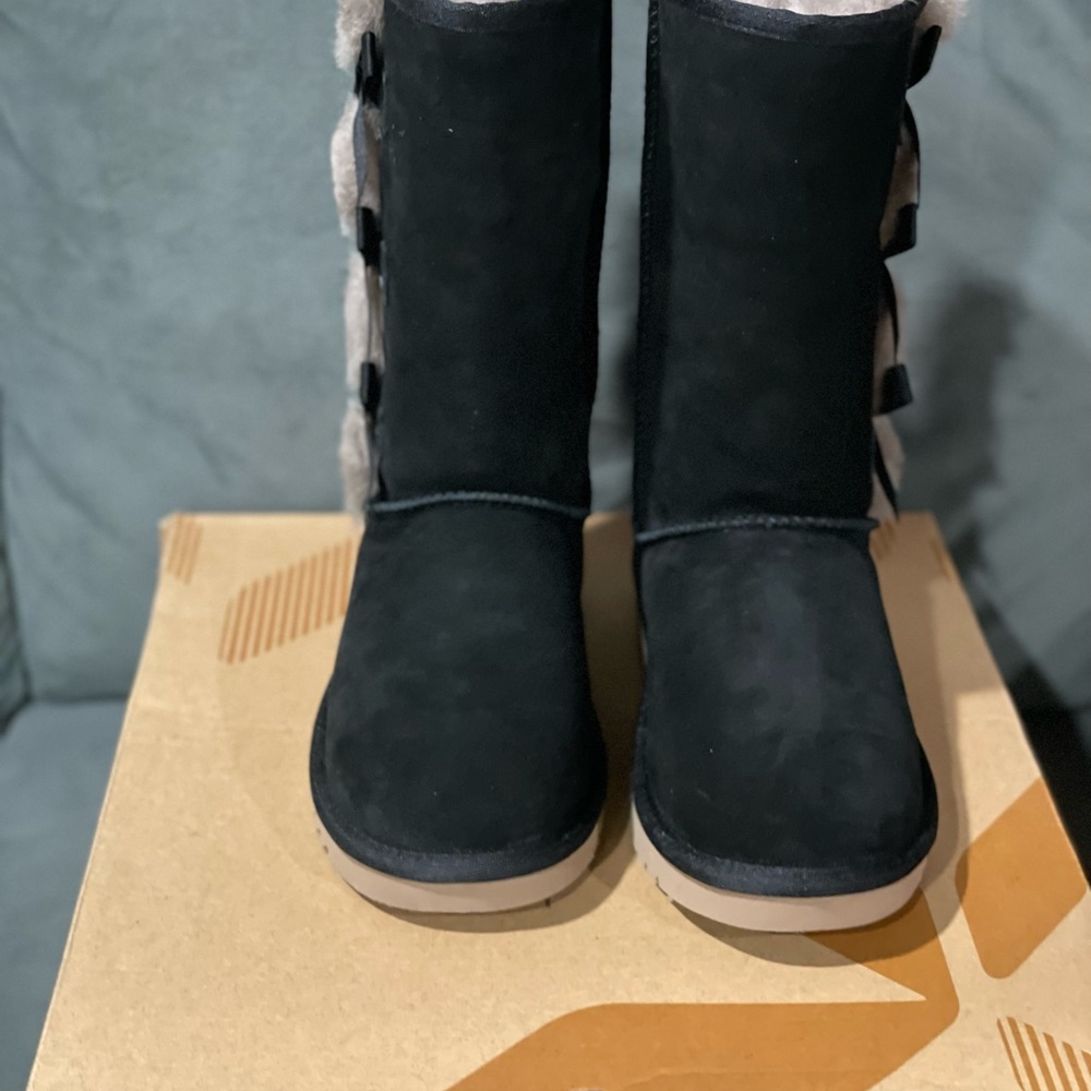 Women's Black Winter Boots Koolaburra by Ugg.SZ 7. New. $59
